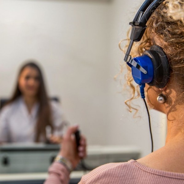 Odiyometri - İşitme Testi (KBB Uzmanı veya Odiyometrist tarafından)